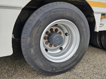 MAX 110 / 3 X STEERING AXLE / HYDRAULIC RAMP